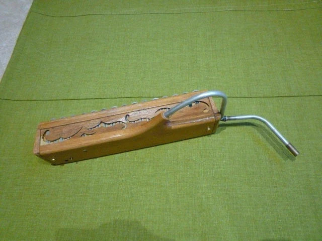 Accordina ancien en bois
