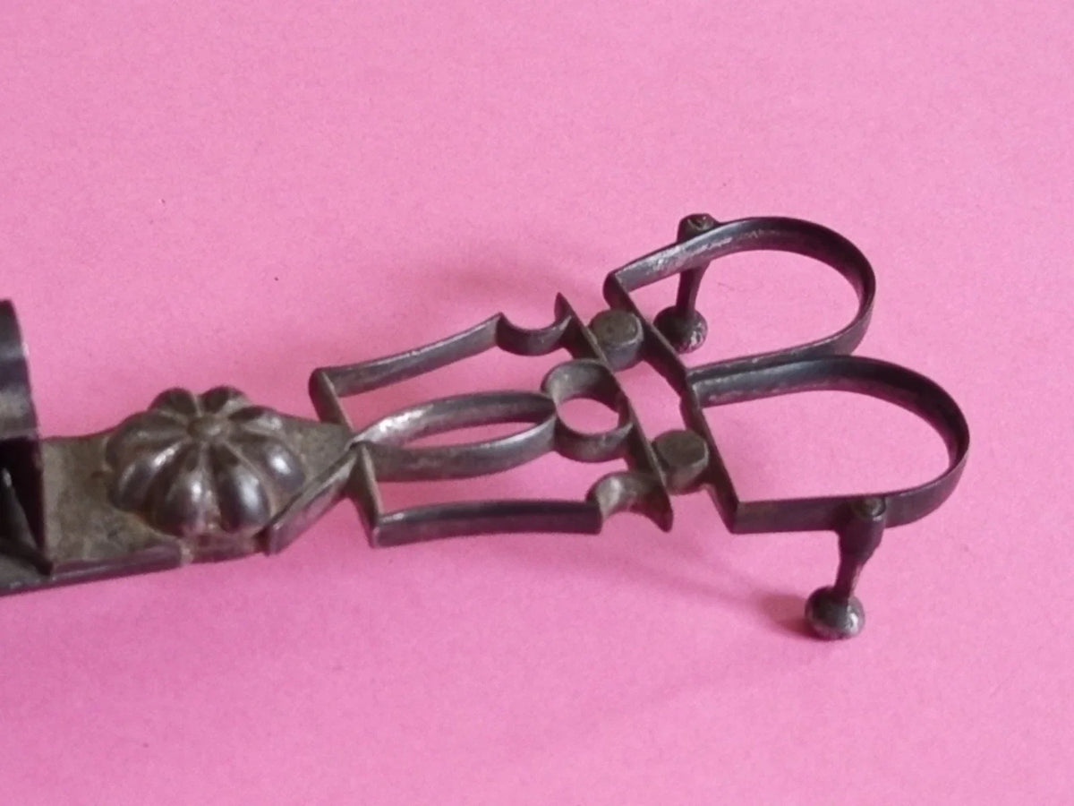 Mouchette ciseaux vintage mèche chandelle 19ème