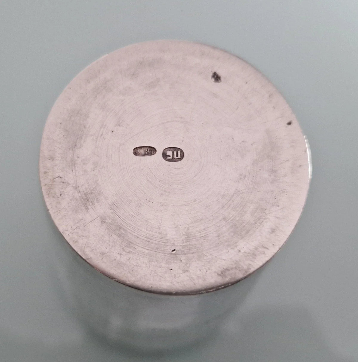 Superbe Timbale Russe Argent Massif 121 Gr Vermeil
