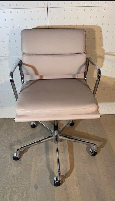 Vitra Alu Chair EA 217 Softpad chaise de bureau avec accoudoirs, Charles et Ray Eames