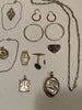 Lots de bijoux anciens en or 18 k et argent massif