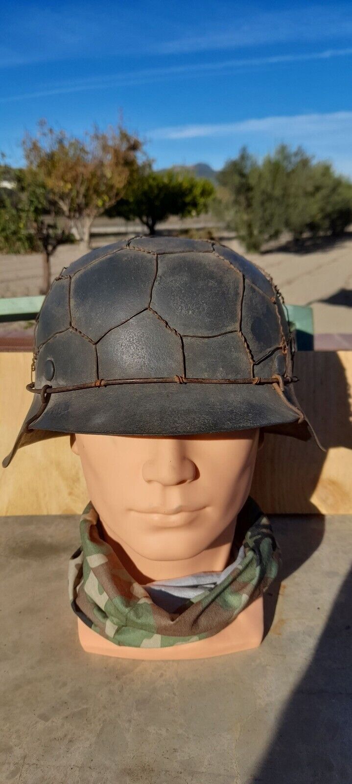 Casque Allemand modèle 42, camouflé grillagé, Allemagne WW.2