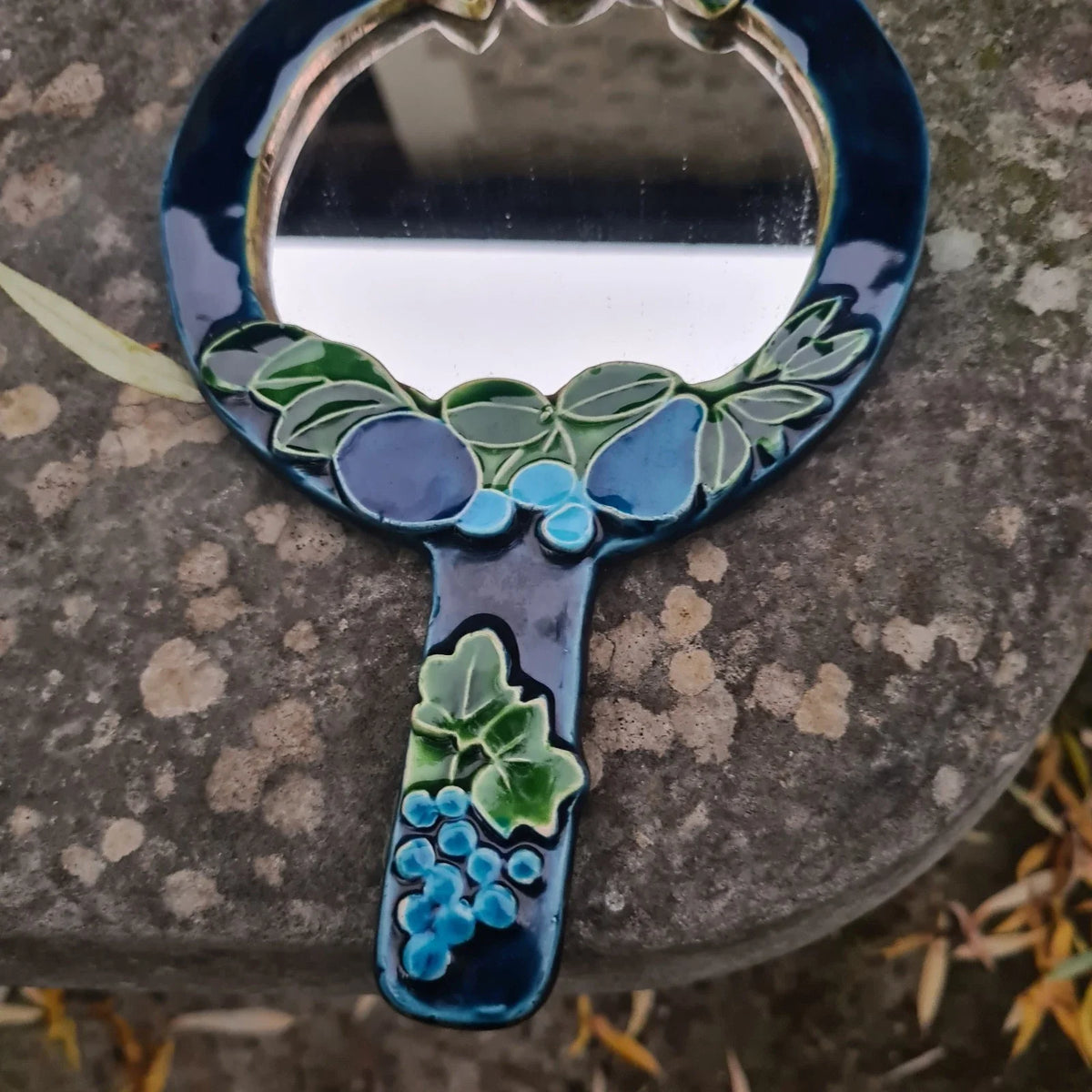 Mithe Espelt Miroir Face A Main
