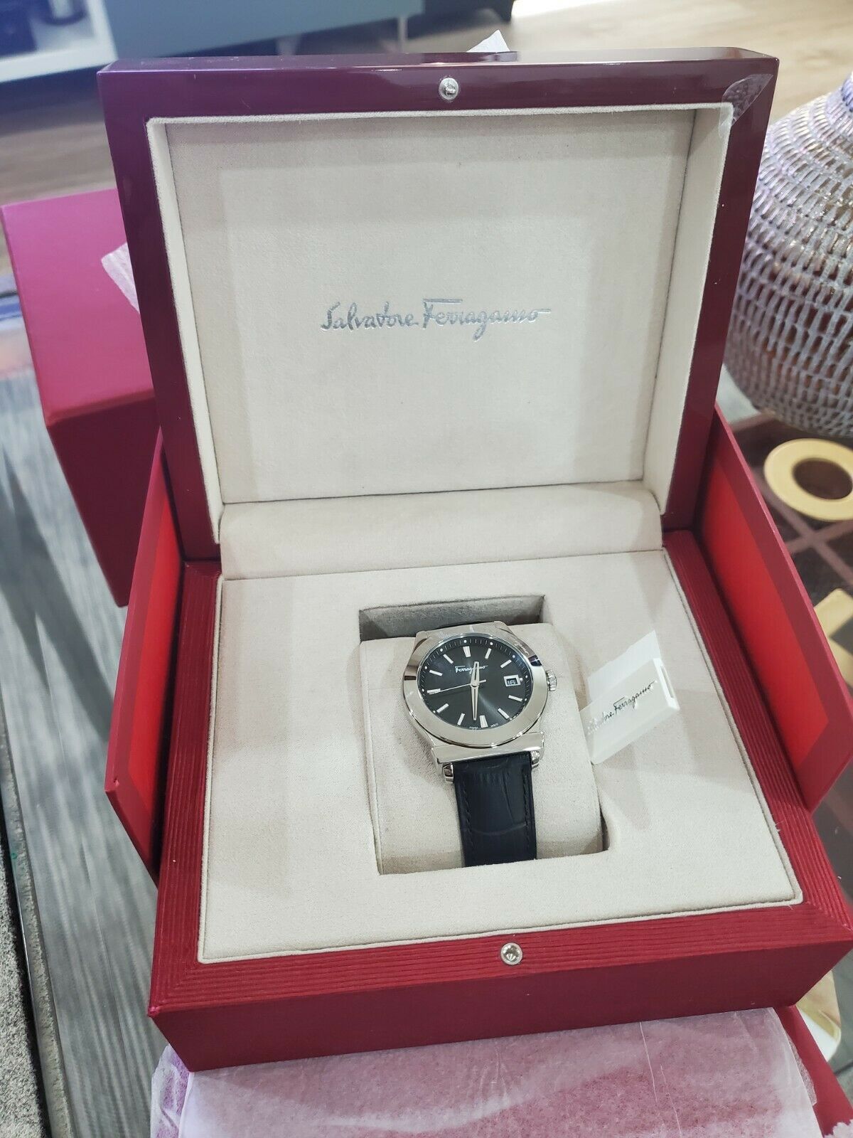 Salvatore Ferragamo Homme FF3970014 Acier Inoxydable 1898 date swiss watch