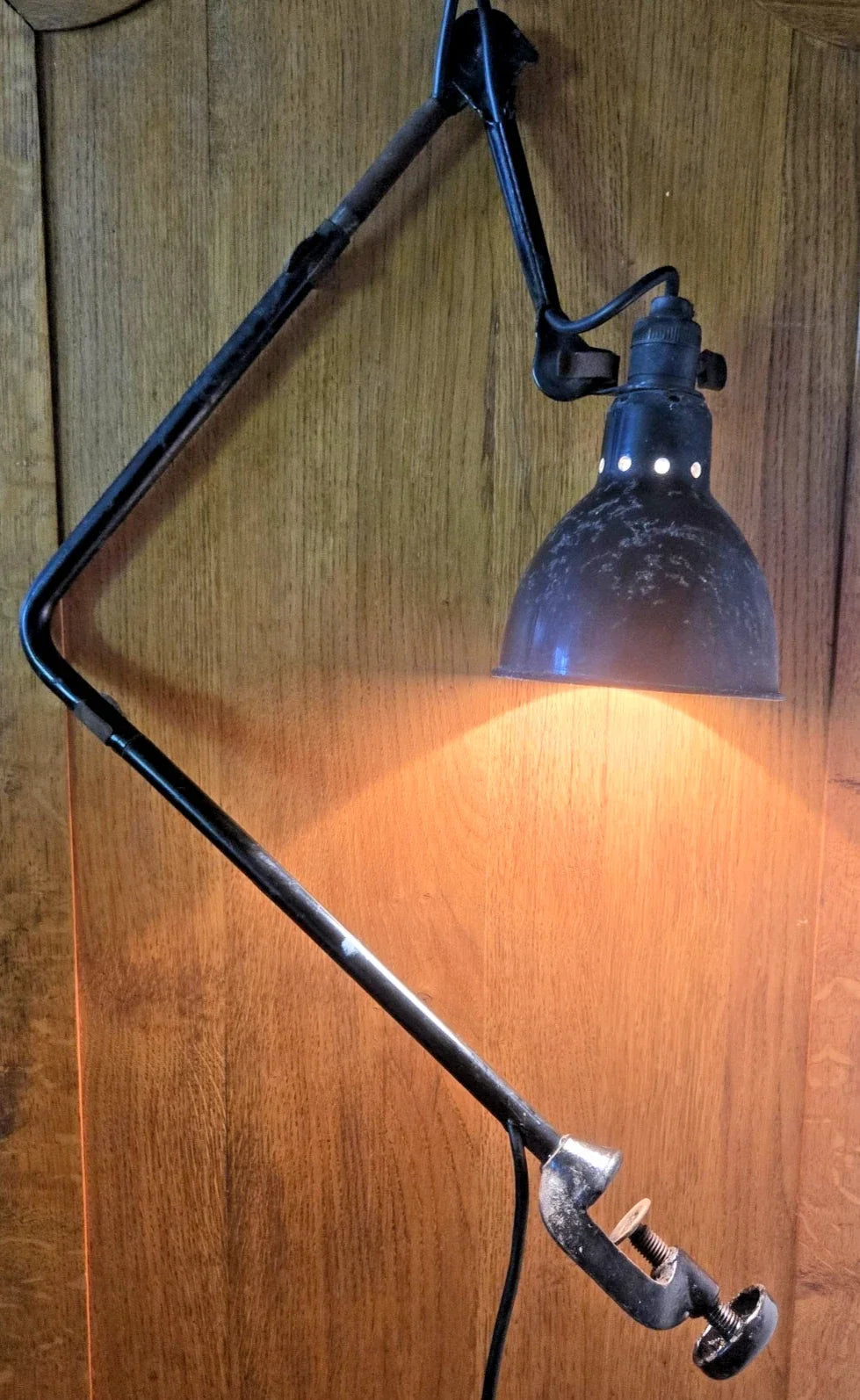 LAMPE GRAS / Belle lampe ancienne d'atelier en tôle signé GRAS /Tout d'origine