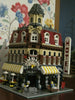 Lego 10182 CAFE CORNER Hôtel   très rare avec de recette