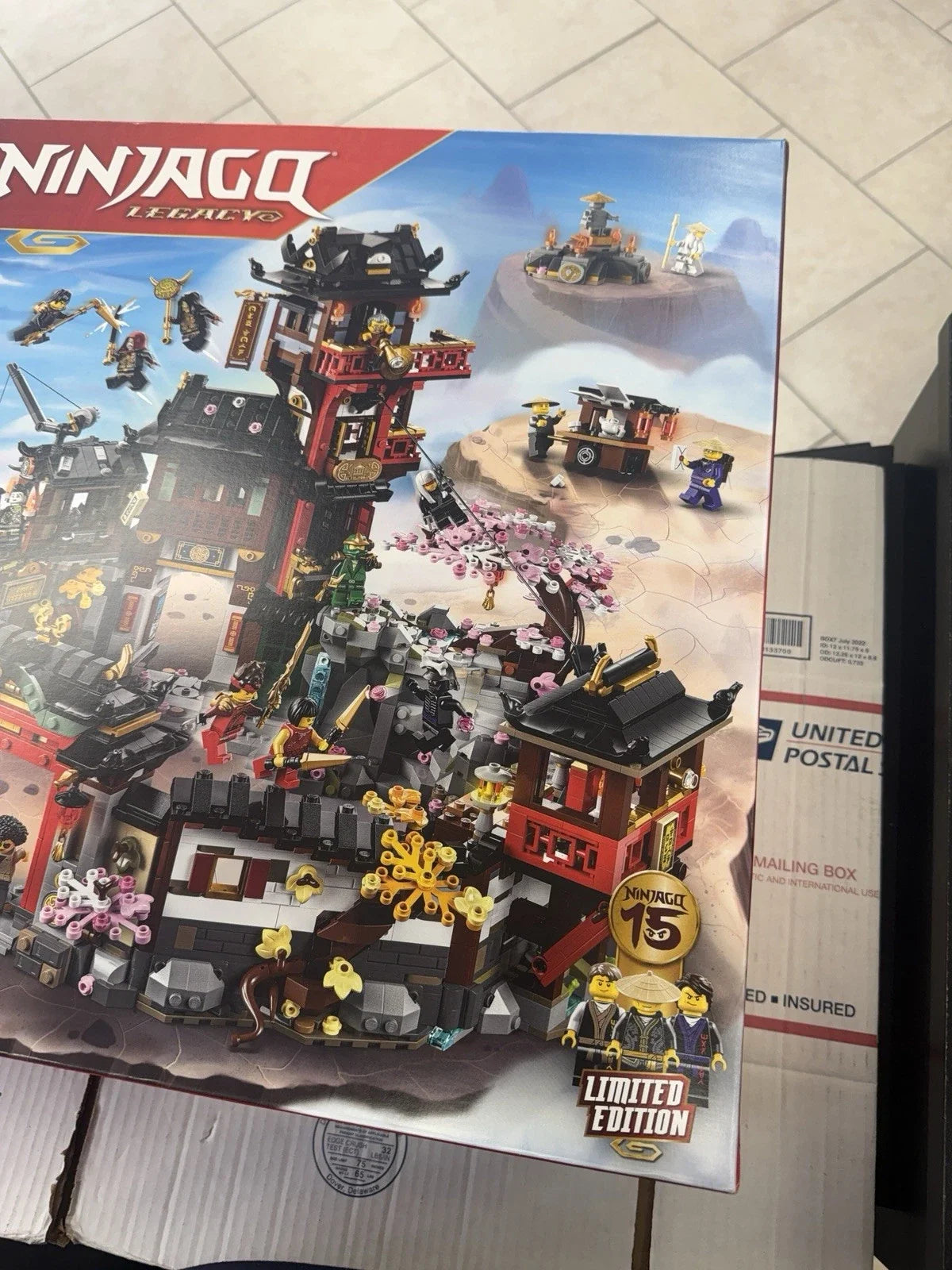 Lego ninjago 71861 la vieille ville 4851 pièces
