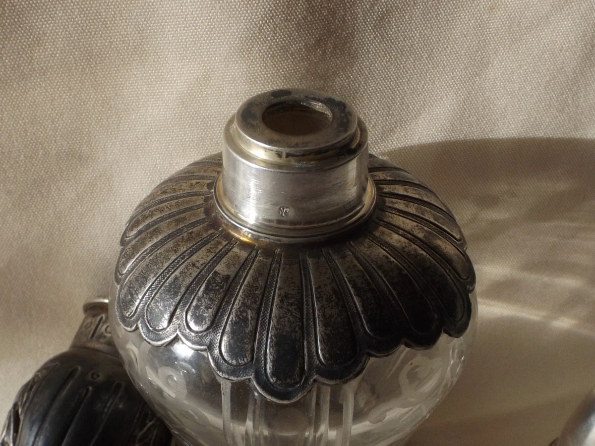 Rare superbe brule parfum en cristal