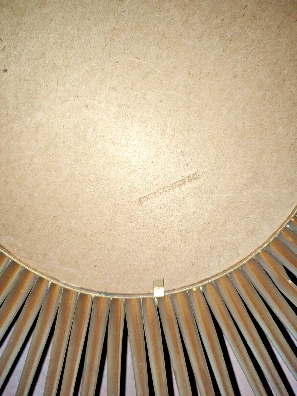 Chaty Vallauris grand miroir soleil métal doré  Miroir Plat