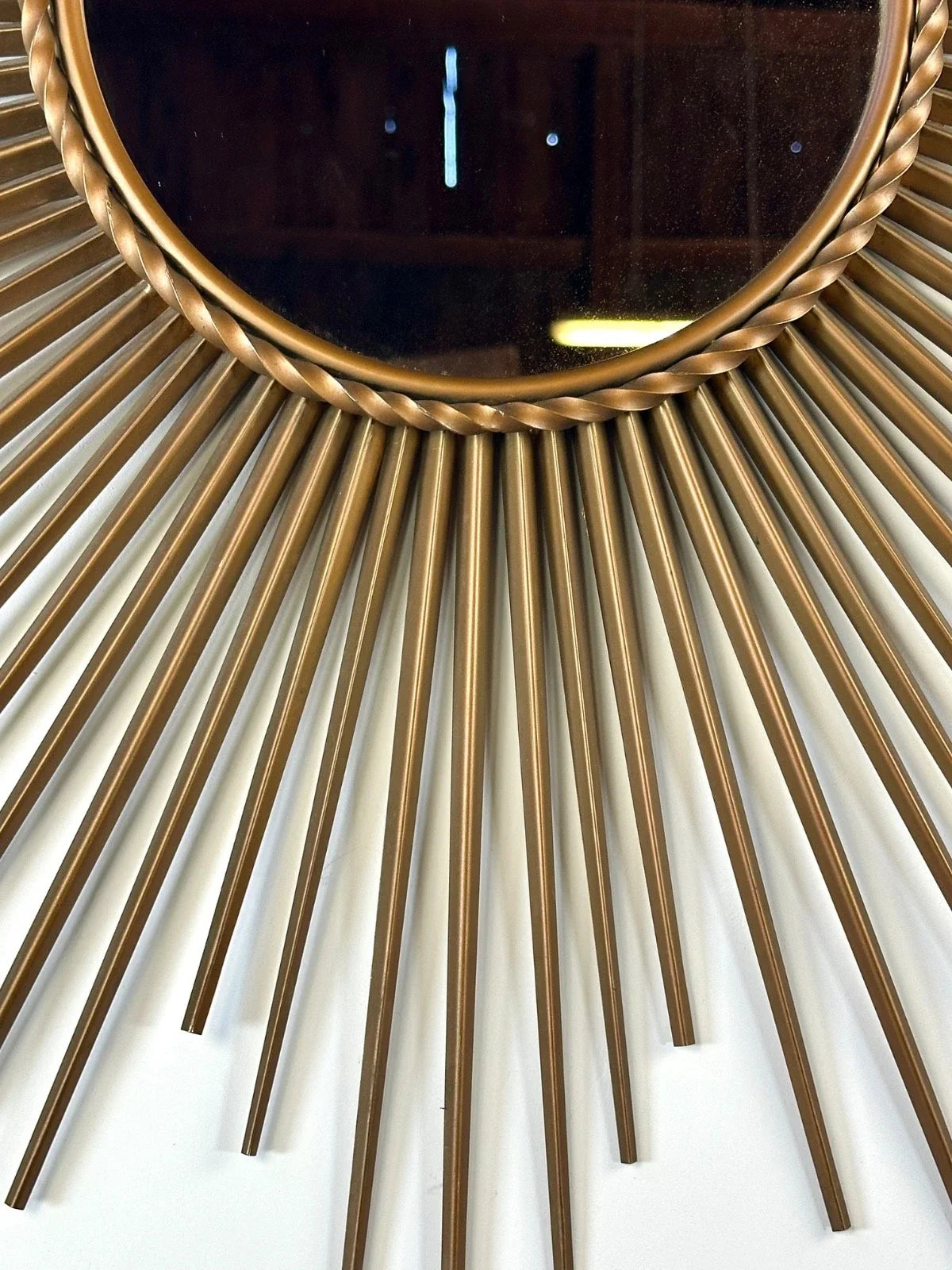 Miroir Soleil Chaty Vallauris en métal doré Années 1950-1960