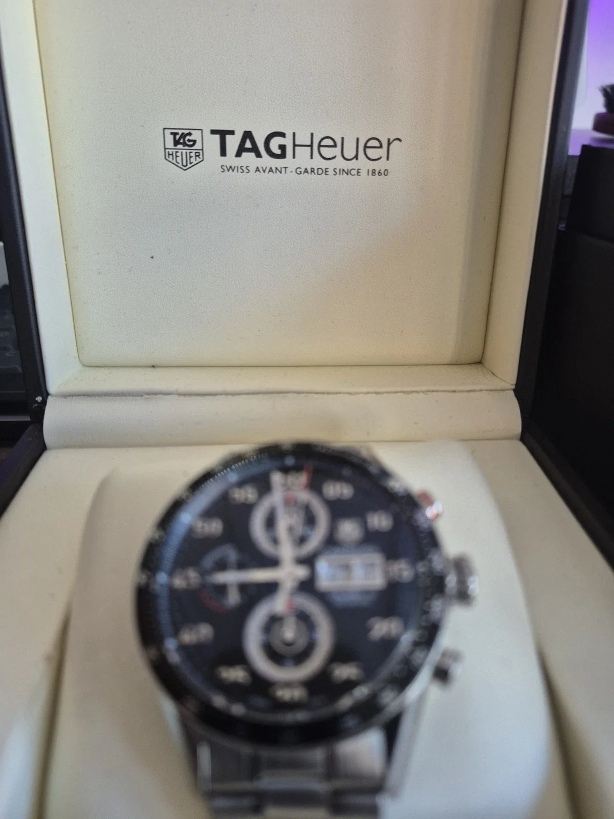 Tag Heuer Carrera Calibre 16 jours date 43 mm automatique CV2A10 - BOÎTE PAPIERS 2012-