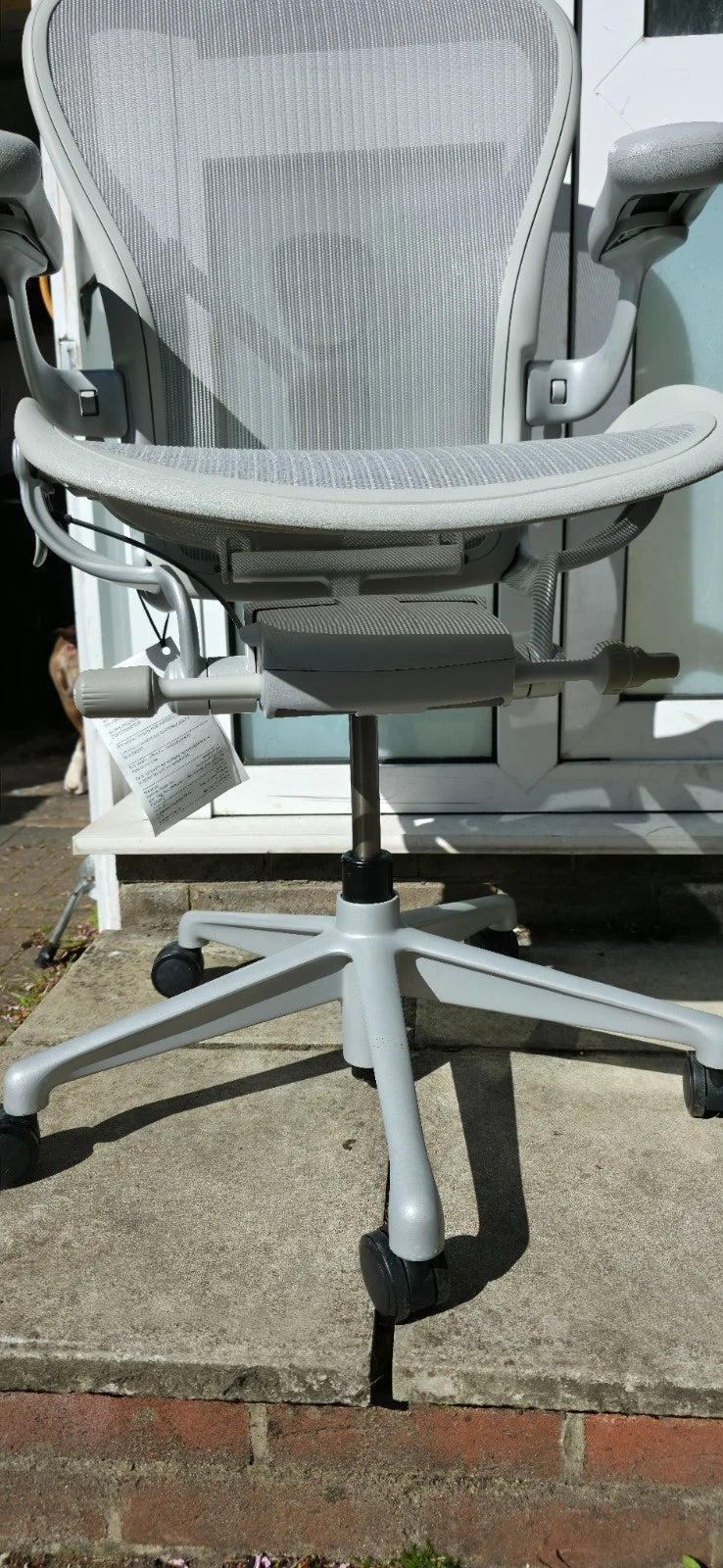 Herman Miller Aeron remasterisé taille C en parfait état gris minéral