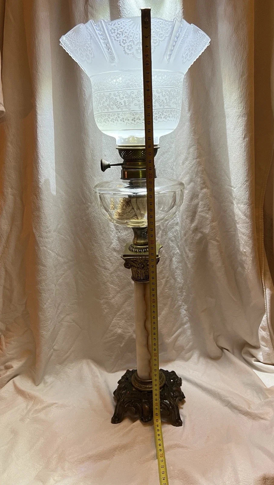 Lampe à pétrole ancienne