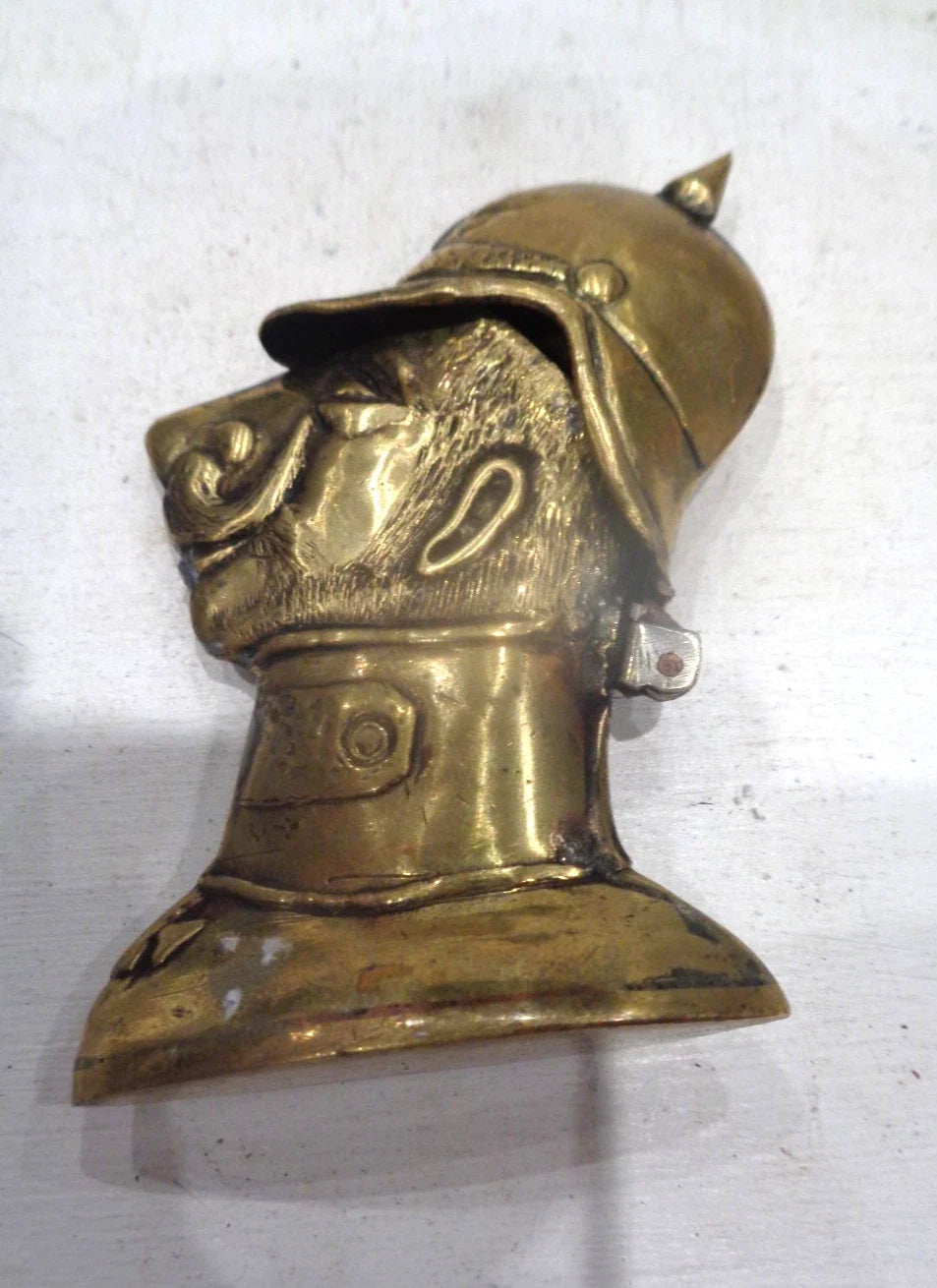 Briquet artisanat de tranchée représentant le kaiser en caricature