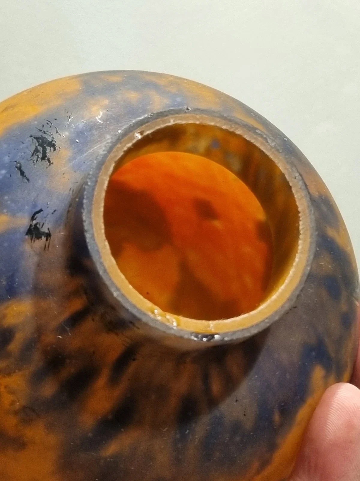 Lampe veilleuse en fer forgé et pâte de verre signé degué