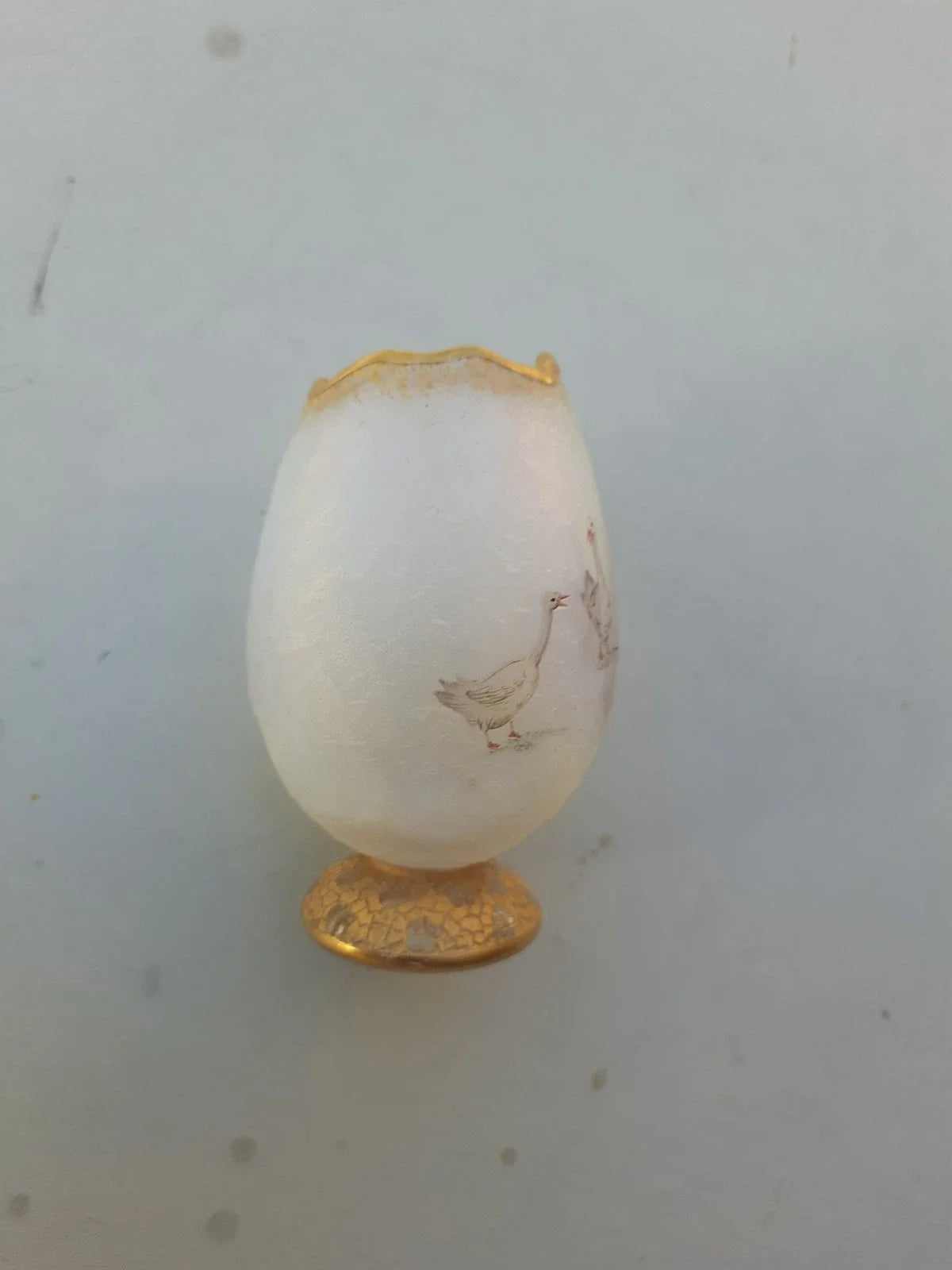 Rare Ancien Petit Vase Daum Nancy Gardeuse D Oies Verre Givré. Bordé D Or.