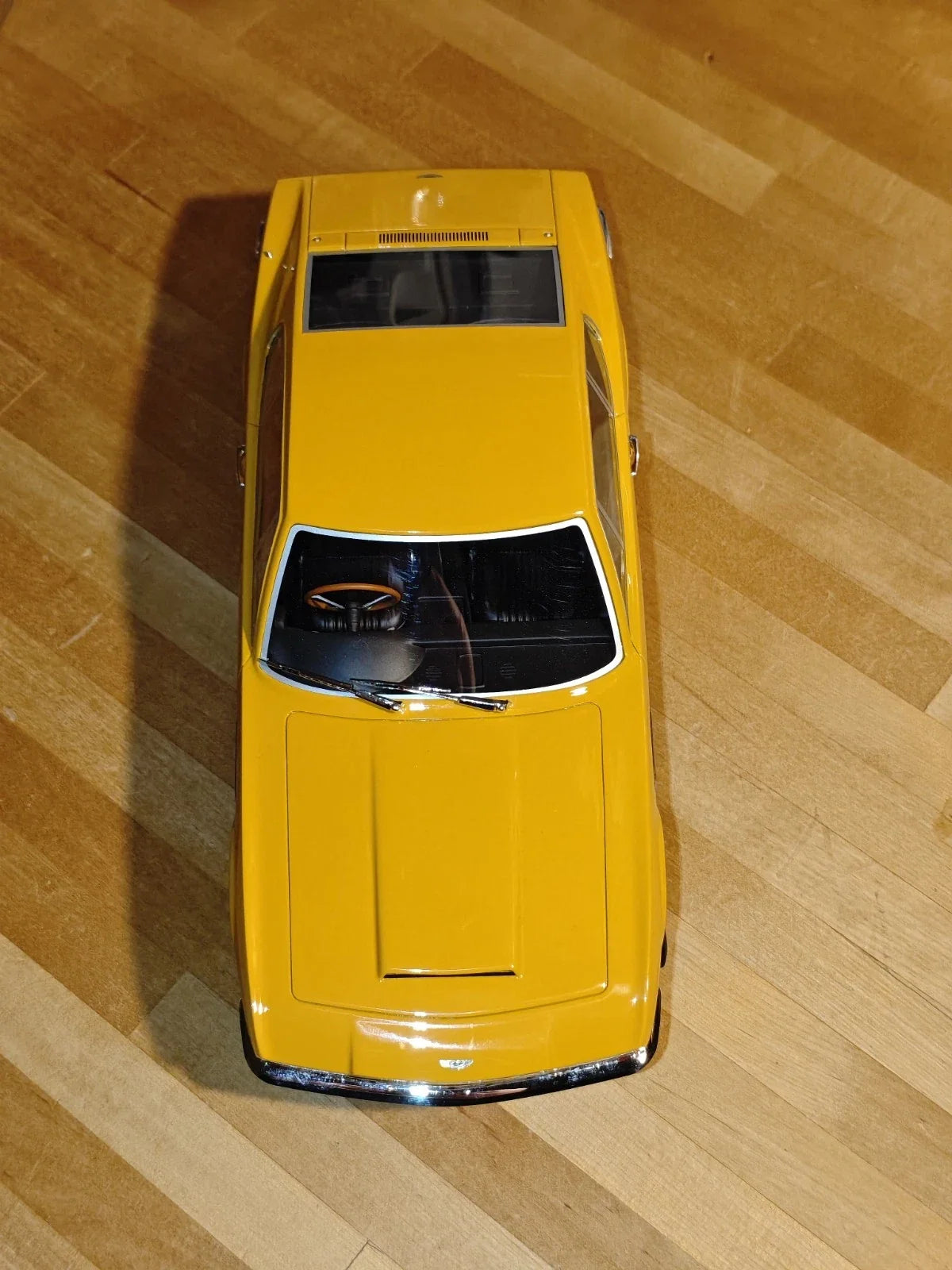 rare Aston Martin DBS de 1971