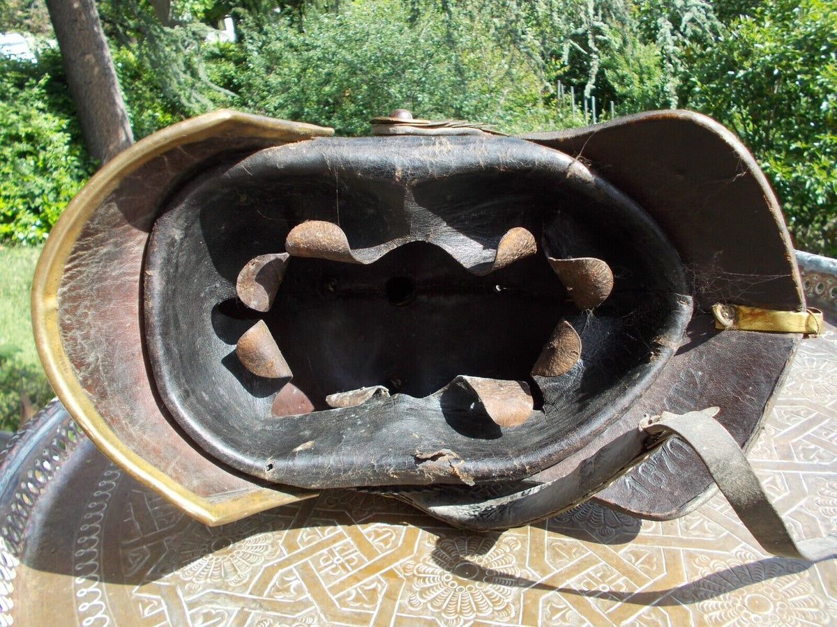Ancien casque à pointe allemand marqué 1870 WW1 14-18