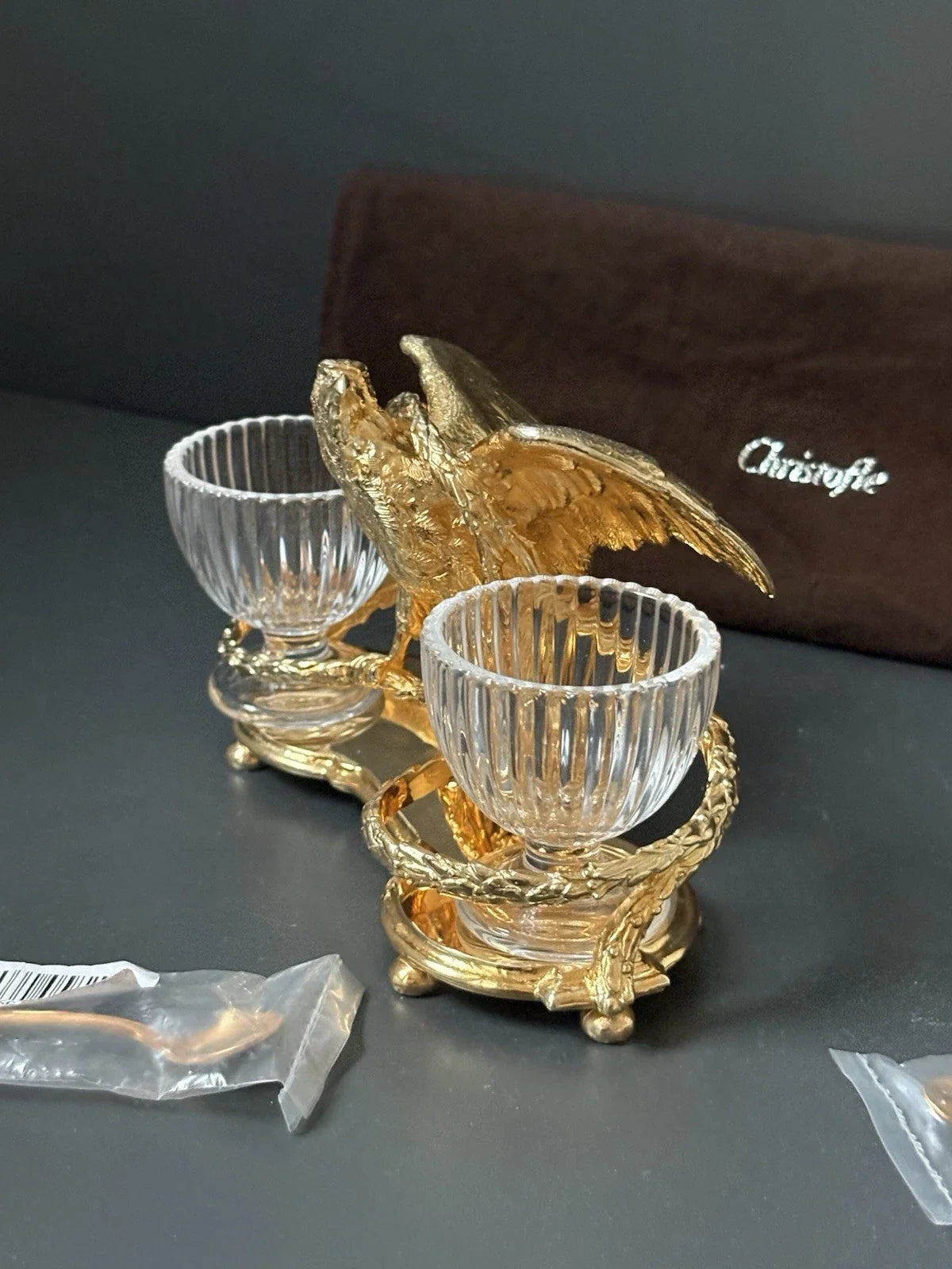 Saleron en métal doré à l’or 24 carats par maison christofle aigle