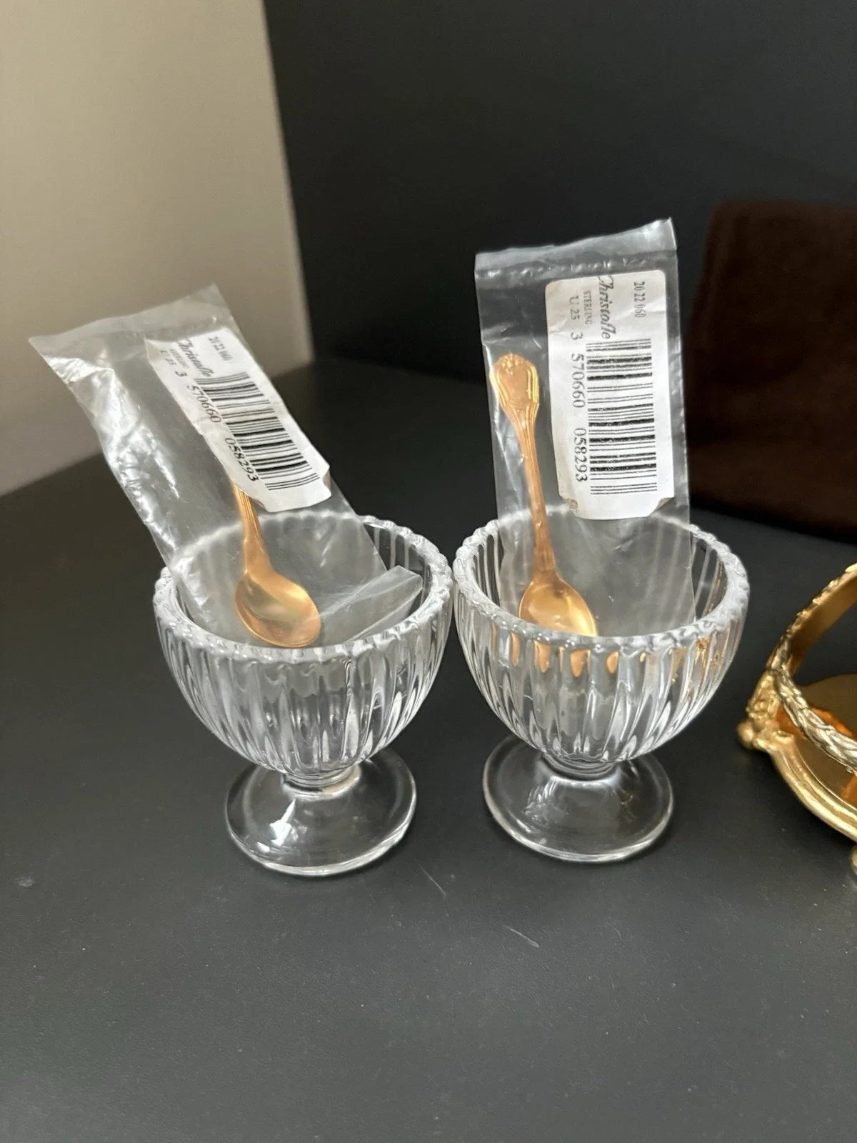 Saleron en métal doré à l’or 24 carats par maison christofle aigle