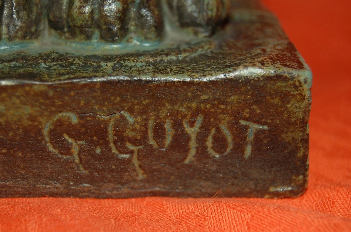 Georges Lucien GUYOT (1885-1972)  lionne assise  école de POMPON