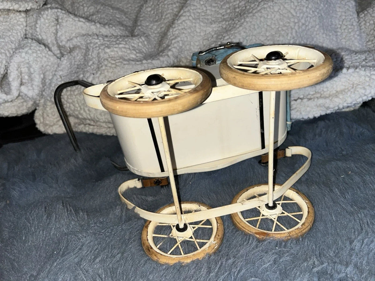 Petit landau Type Doucet pour poupée anciennes taille bleuette