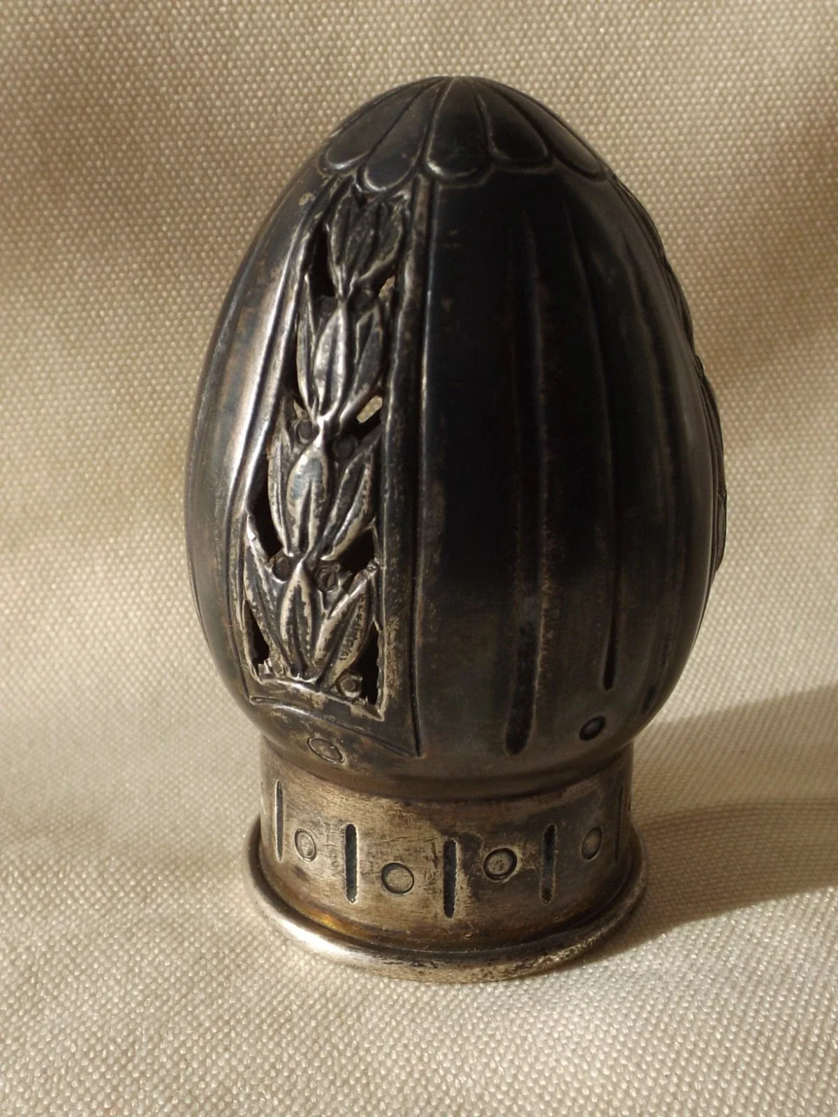 Rare superbe brule parfum en cristal