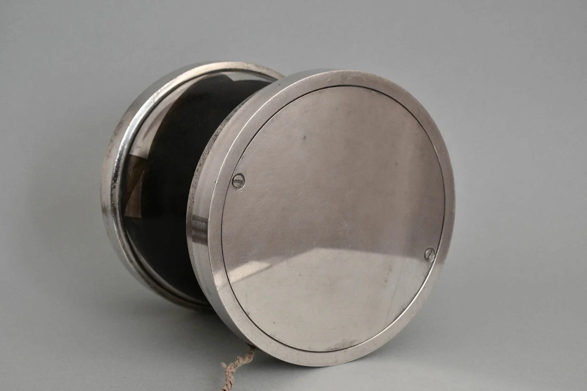 Lampe de table Art Déco en dinanderie, vers 1920-1930