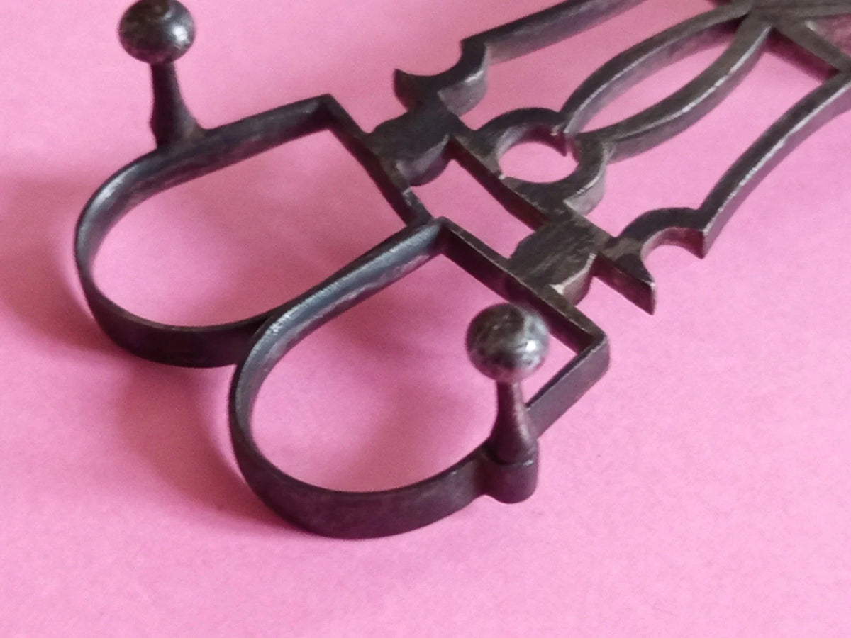 Mouchette ciseaux vintage mèche chandelle 19ème