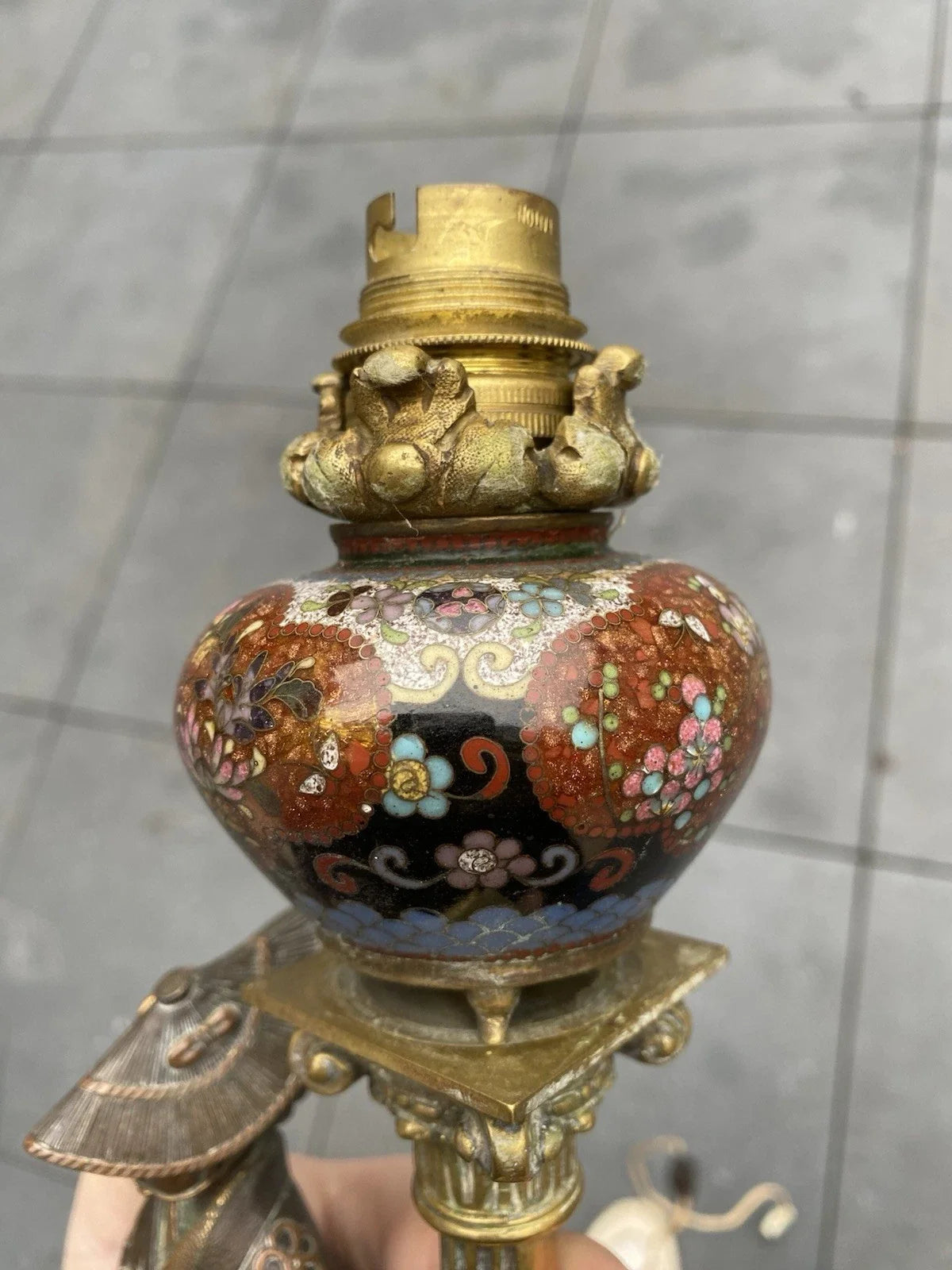 Lampe ancienne en bronze