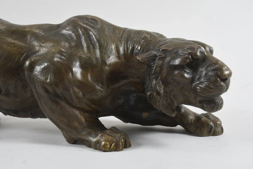 Statuette en bronze tigre rampant