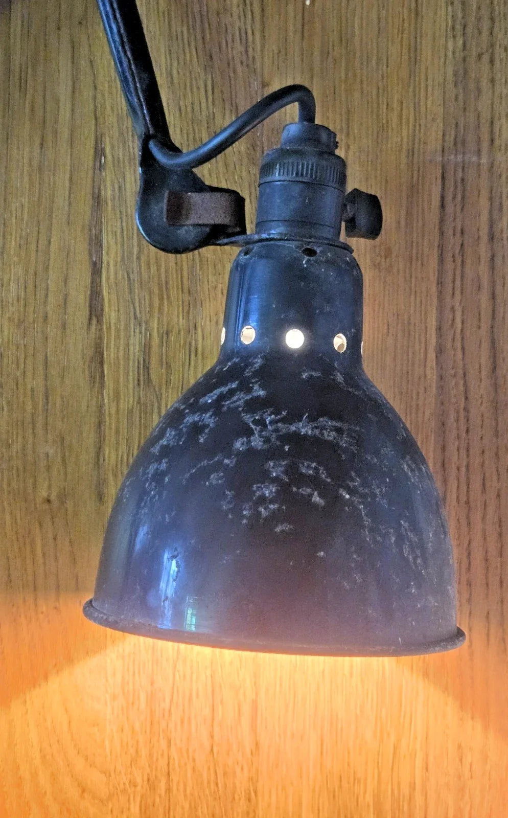 LAMPE GRAS / Belle lampe ancienne d'atelier en tôle signé GRAS /Tout d'origine