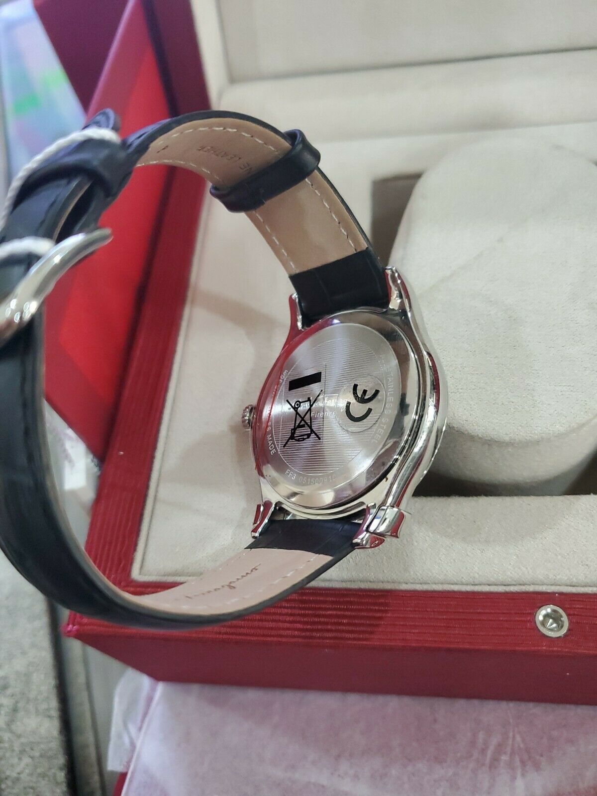 Salvatore Ferragamo Homme FF3970014 Acier Inoxydable 1898 date swiss watch
