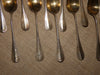 12 petites cuillères et pince à sucre anciennes en argent massif