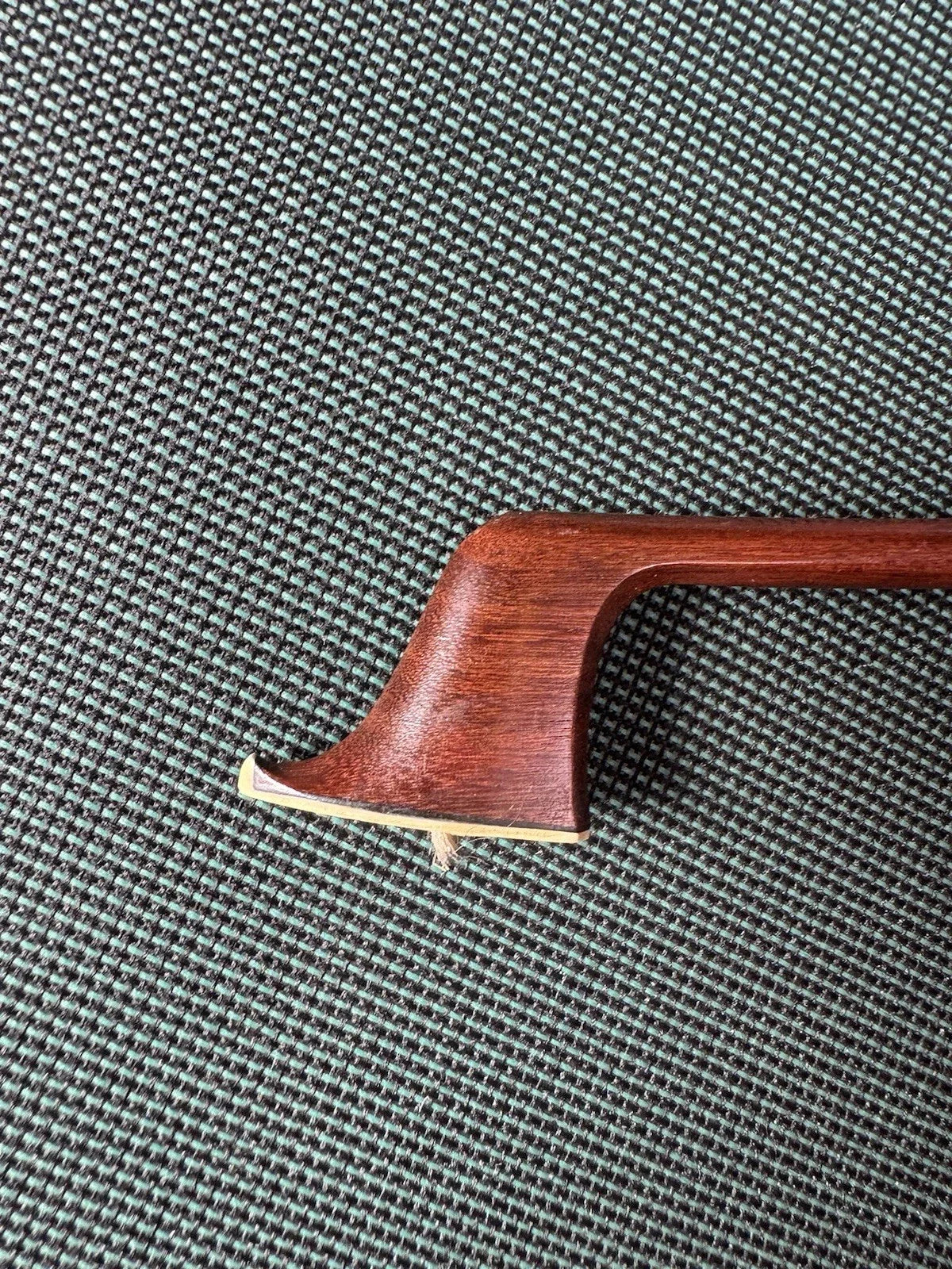 Archet de violoncelle louis bazin