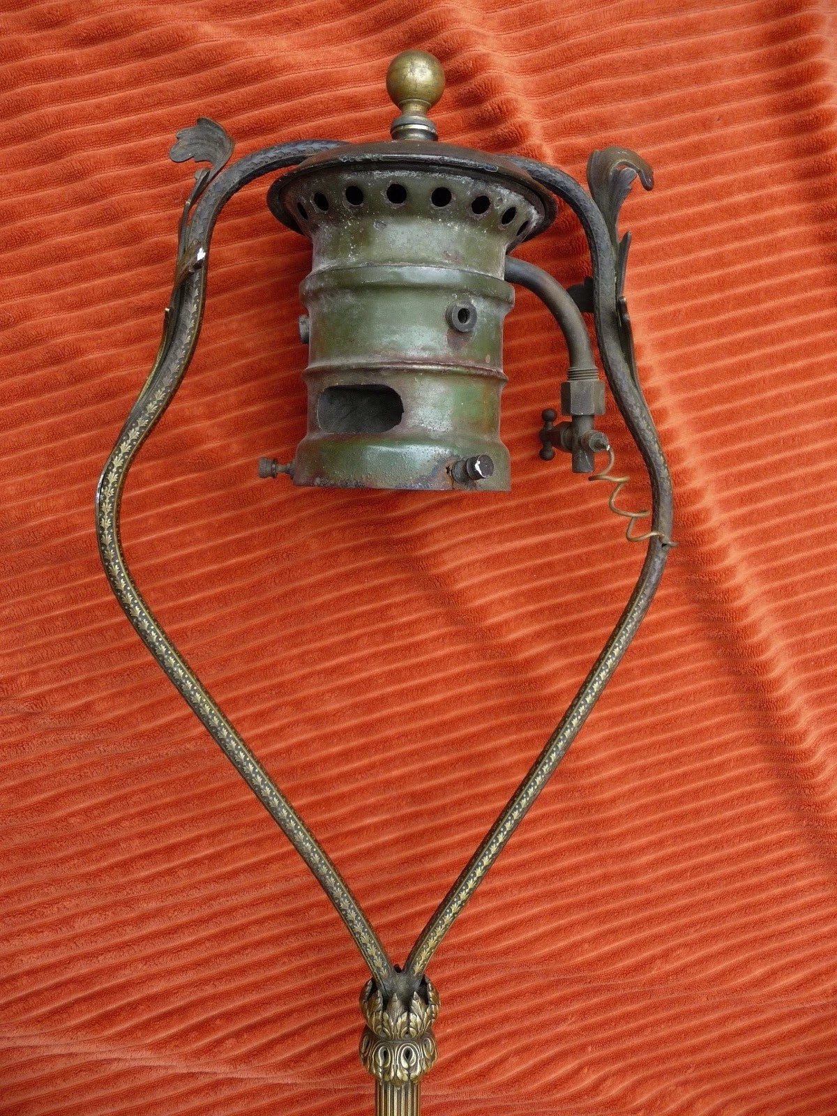 Ancienne lampe à pression