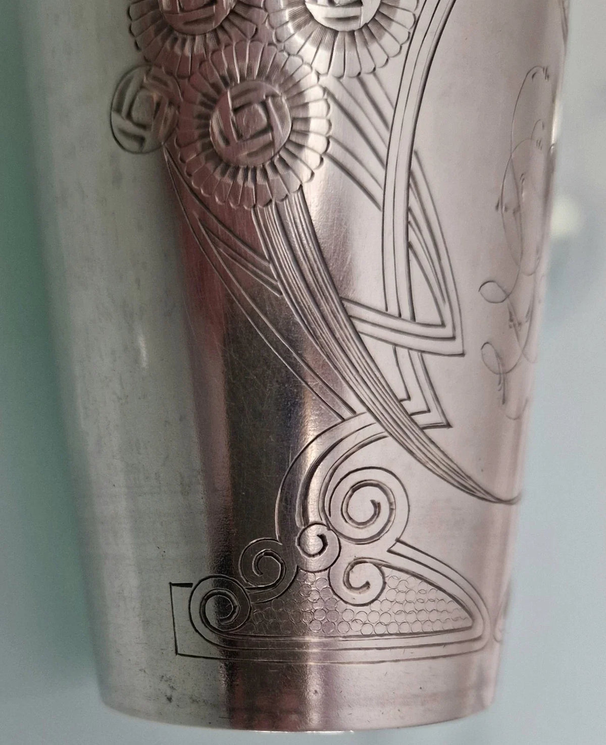 Superbe Timbale Russe Argent Massif 121 Gr Vermeil