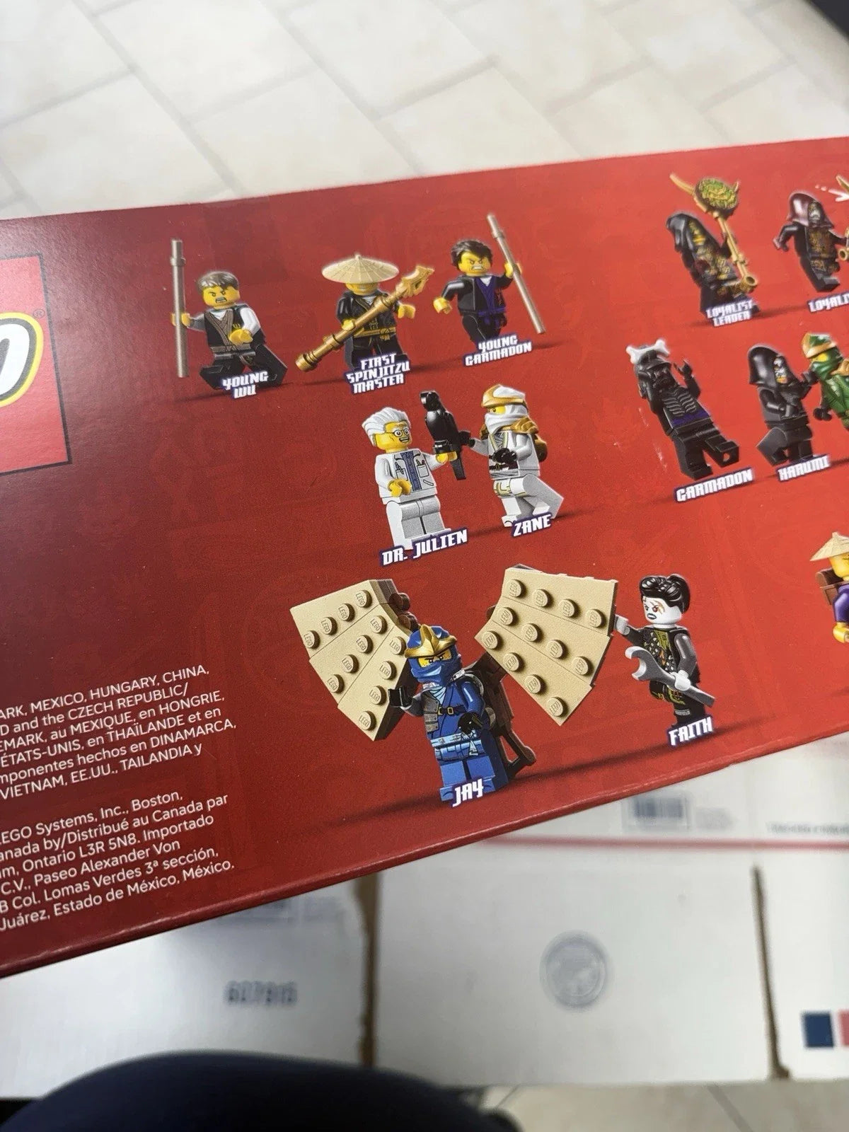 Lego ninjago 71861 la vieille ville 4851 pièces
