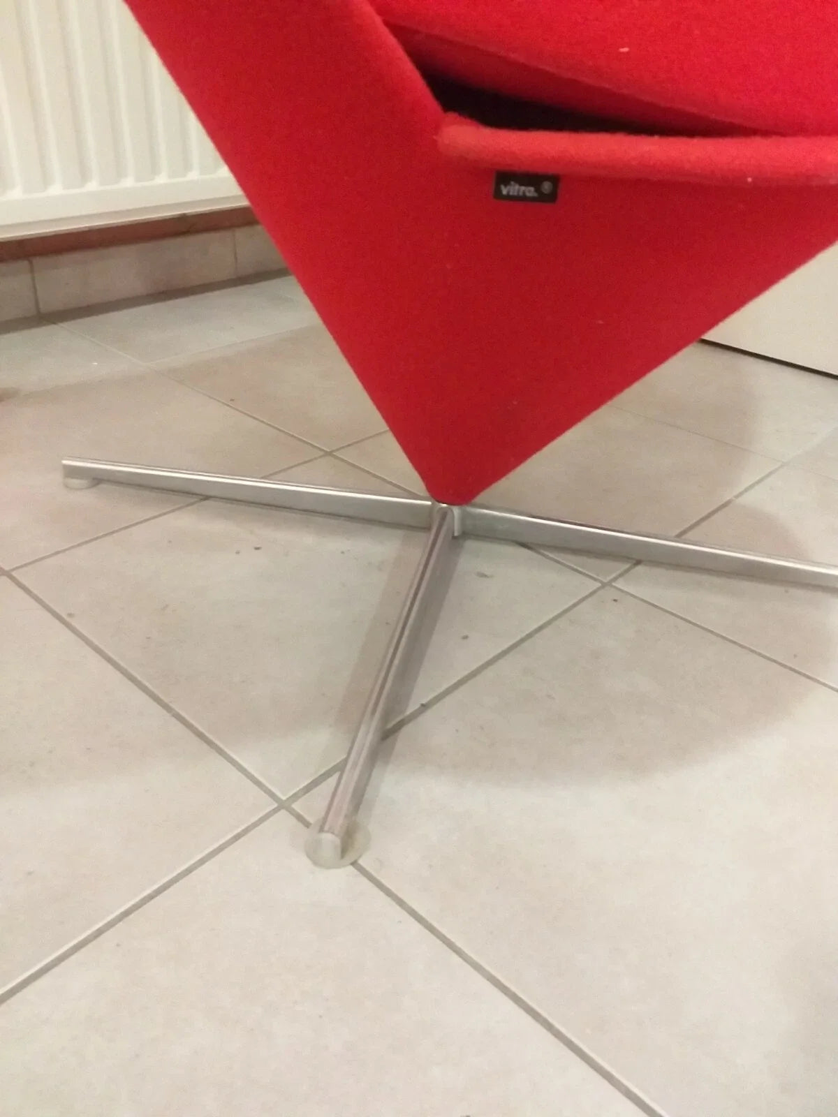 Fauteuil Vitra Heart Cone Chair du designer Verner Panton (1958)