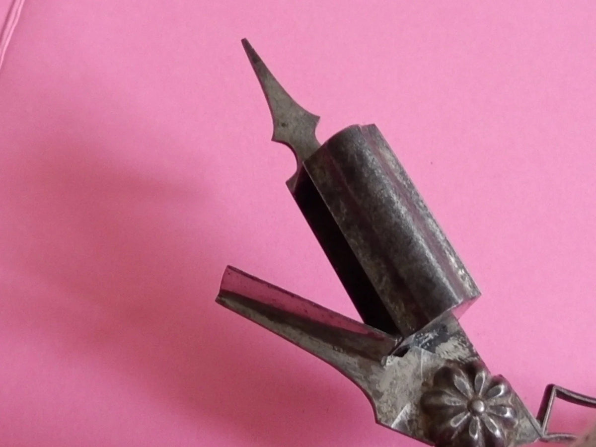 Mouchette ciseaux vintage mèche chandelle 19ème