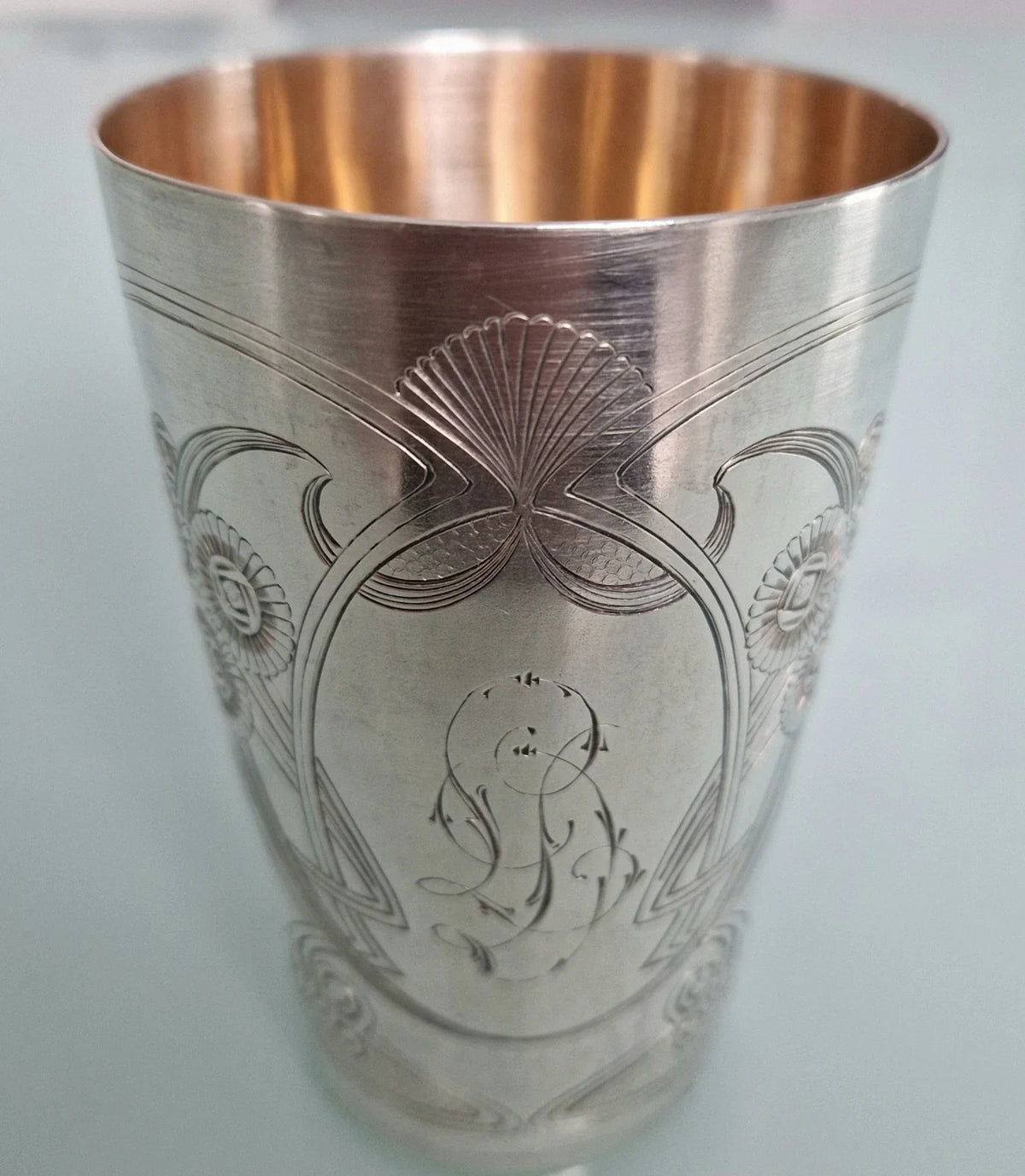 Superbe Timbale Russe Argent Massif 121 Gr Vermeil