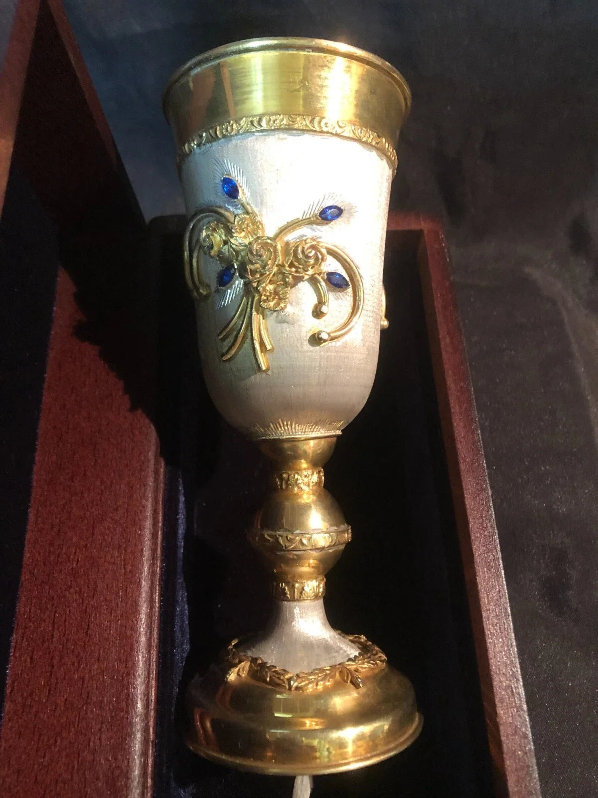 ciboire verre calice vermeil pierre precieuse