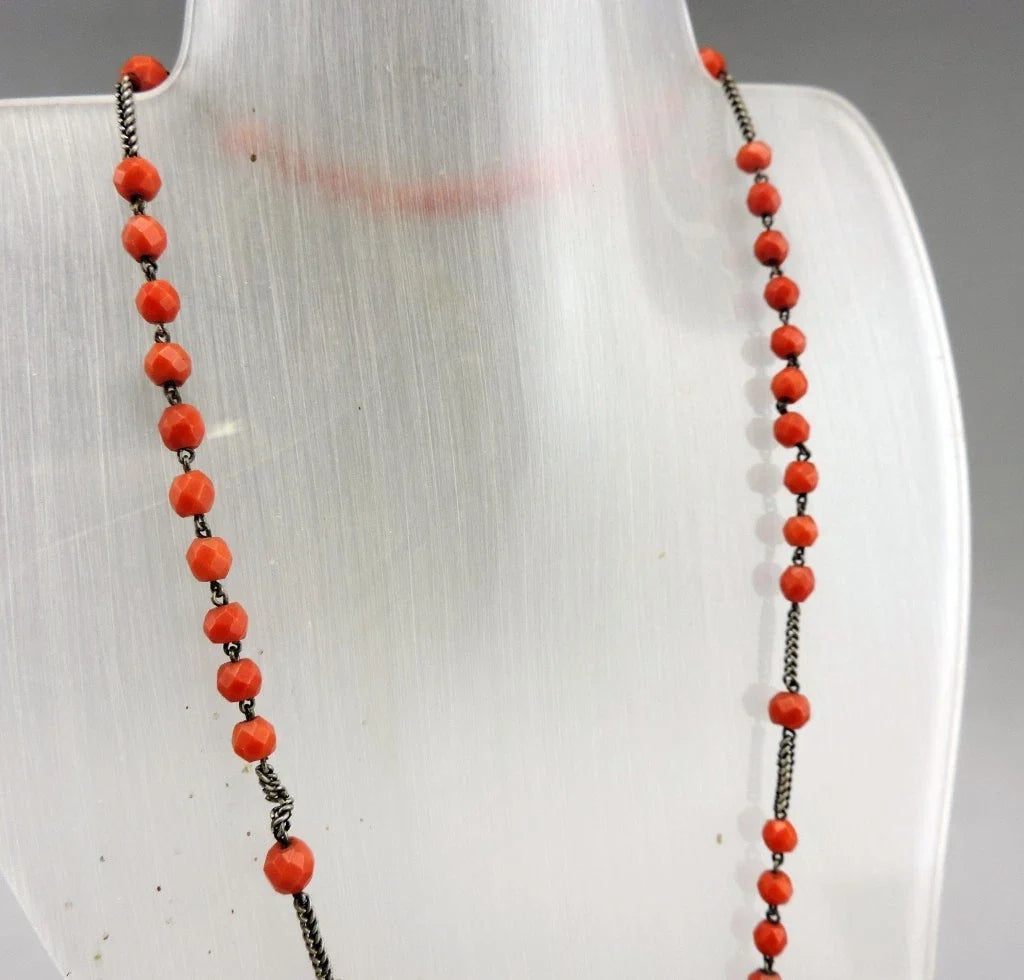 Ancien gros Chapelet en perles de corail facettées et argent massif poids 36 G