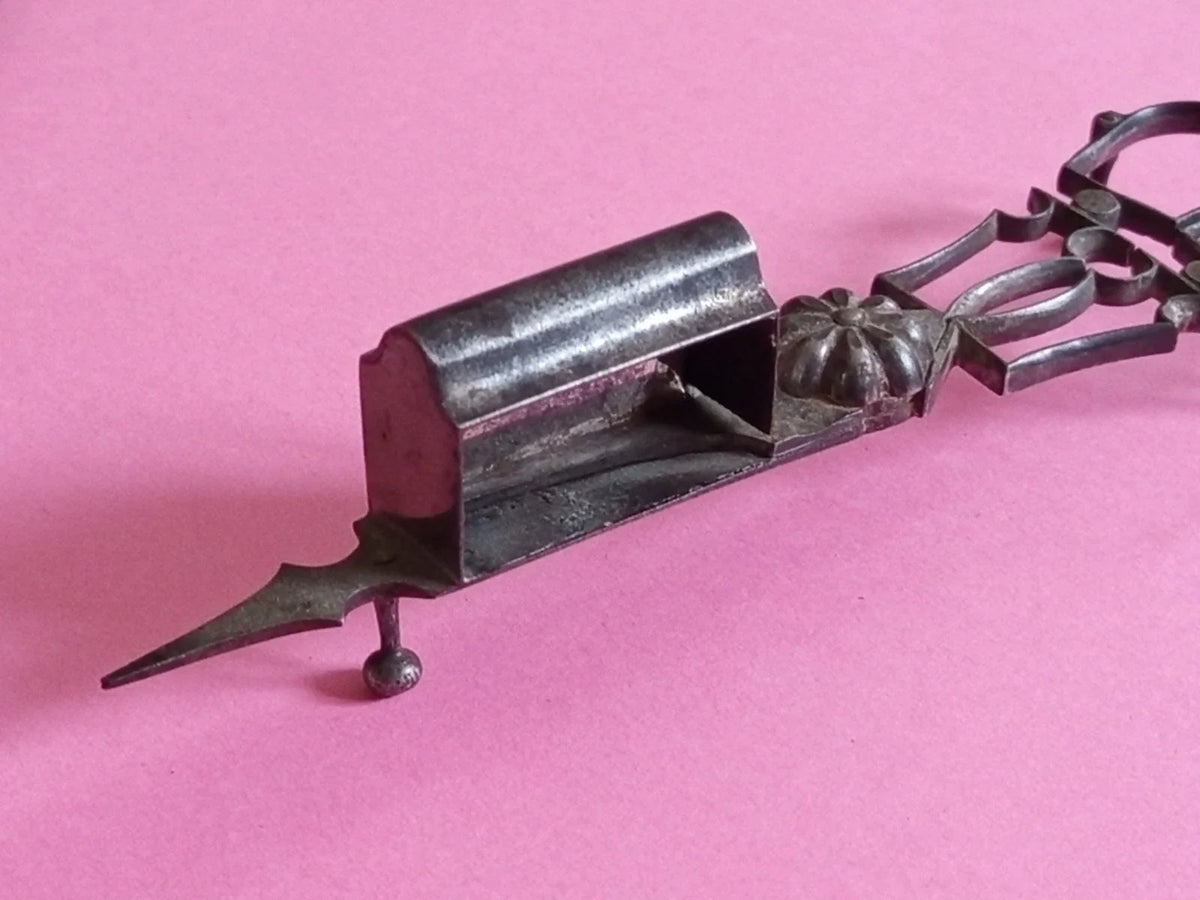 Mouchette ciseaux vintage mèche chandelle 19ème