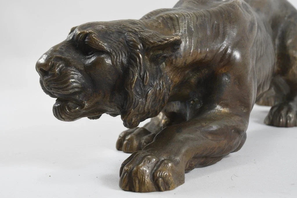 Statuette en bronze tigre rampant