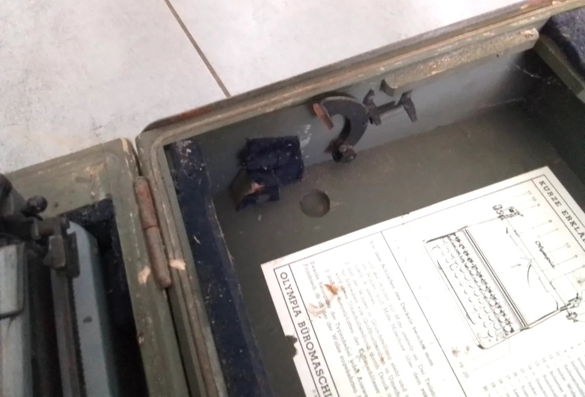Machine a ecrire Allemande ww2
