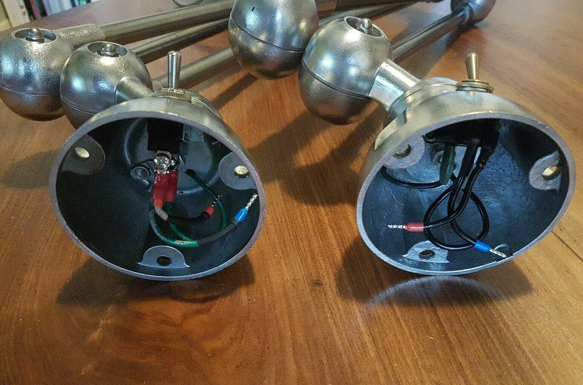 Lot 2 lampes jielde 3 bras industriel