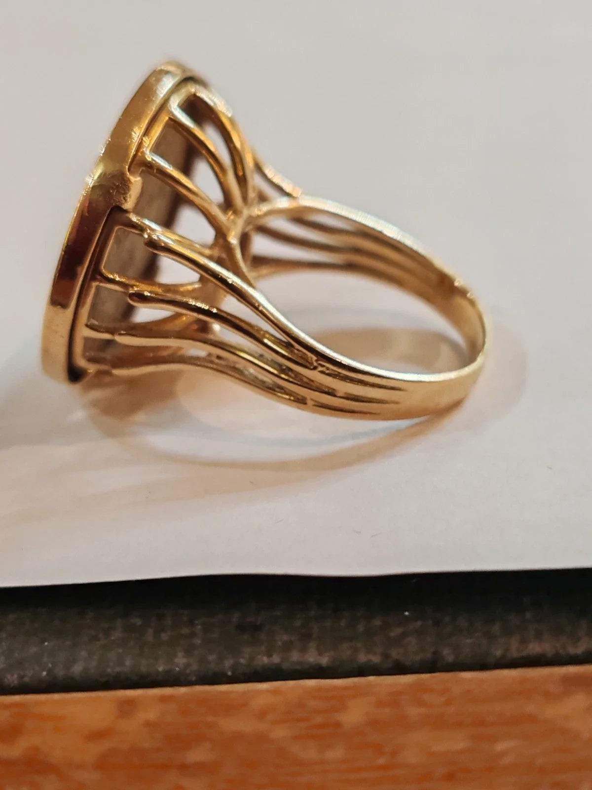 Bague ancienne en or jaune 18 carats avec un Napoléon