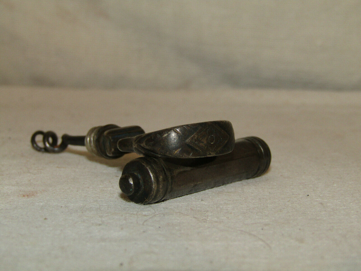 Ancien tire bouchon de voyage