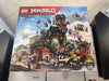 Lego ninjago 71861 la vieille ville 4851 pièces
